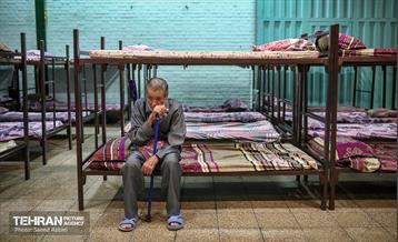 بازدید رئیس سازمان مدیریت بحران شهرداری تهران از گرمخانه خاوران 43