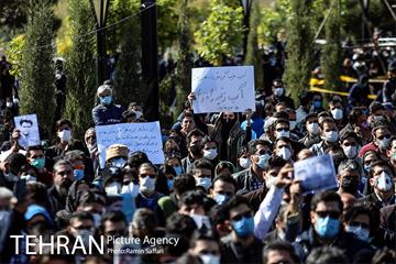 مراسم خاکسپاری پیکر محمدرضا شجریان در توس 21