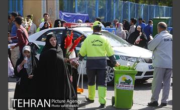 خدمات شهرداری تهران به نمازگزاران در عید سعید فطر  15