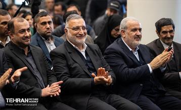 آیین رونمایی از تاکسی‌های برقی 15