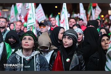 اجتماع مردم غیور تهران در قدردانی از همراهی جبهه مقاومت یمن 3