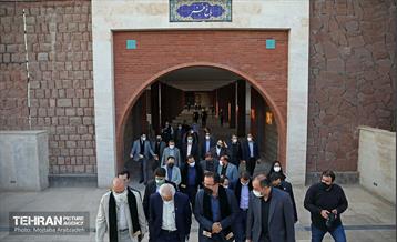 بازدید رئیس شورای شهر و سرپرست شهرداری تهران از کوشک باغ هنر 13