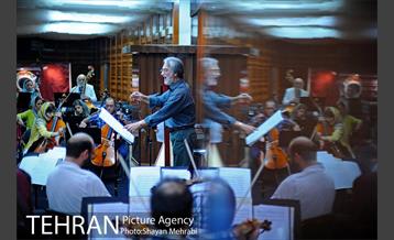 تمرین سمفونی ایثار و مقاومت 1