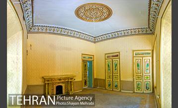 عمارت مستوفی الممالک 98