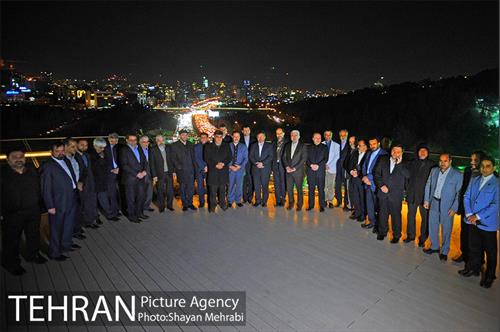 بازدید مدیران مراکز استان ها صداوسیما از اراضی عباس آباد 2