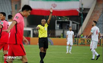 دیدار تیم های فوتبال ایران و کره جنوبی 1