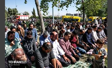 در حاشیه نماز جمعه تهران به امامت رهبر انقلاب 27