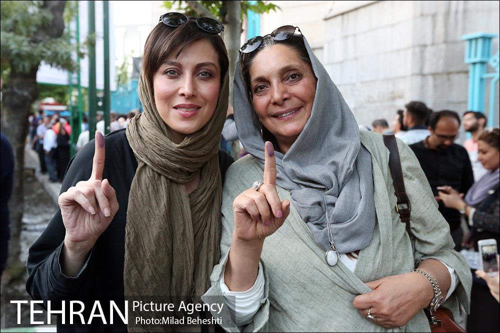 انتخابات ریاست جمهوری و شورای شهر و روستا در حسینیه ارشاد 1