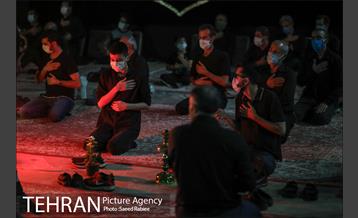 مراسم عزاداری شب عاشورای حسینی در هیات فرهنگی جنت العباس(ع) 31