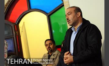 تقدیر از همکاران نویسنده و رونمایى از دوهفته نامه همگامان 19