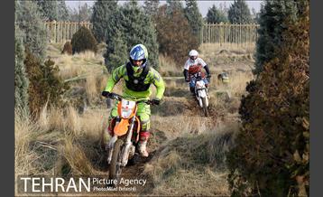 مسابقات موتور اندرو قهرمانی کشور‎ 24