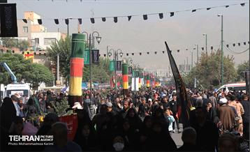 آیین پیاده‌روی جاماندگان اربعین حسینی در مناطق شهرداری تهران 8
