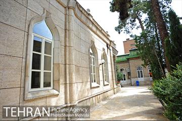 نیایشگاه آدریان تهران 9