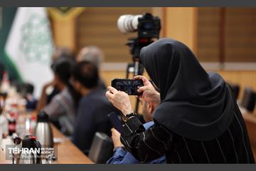 نشست صمیمانه سخنگوی شهرداری تهران با خبرنگاران 24