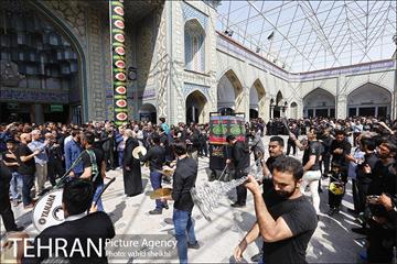 حضور شهردار در بین عزاداران امام حسین(ع)در حرم حضرت عبدالعظیم حسنی 23