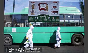 بازدید شهردار تهران از عملیات ضد عفونی کردن اتوبوس های شهری 5