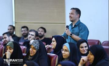 نشست صمیمانه شهردار تهران با خبرنگاران 16