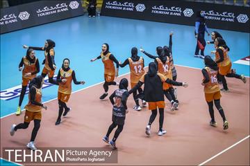 قهرمانی زود هنگام والیبال زنان سایپا تهران 6