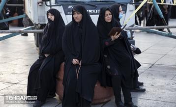 آیین بدرقه جاماندگان اربعین در میدان امام حسین(ع) 45