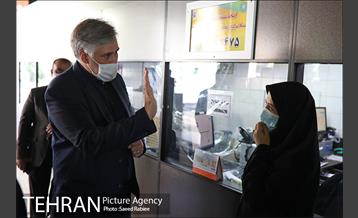 بازدید مدیرکل محیط‌زیست و‌ توسعه پایدار شهرداری تهران از مرکز معاینه فنی نیایش 27