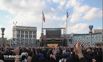 عزاداری شهادت امیرالمومنین (ع) در میدان امام حسین (ع) 33