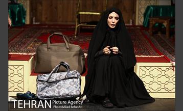 نمایش همسایه آقا‎ 21