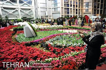 نمایشگاه گل و گیاه در بوستان گفتگو 5