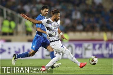 دیدار استقلال تهران و استقلال خوزستان در لیگ برتر فوتبال  2