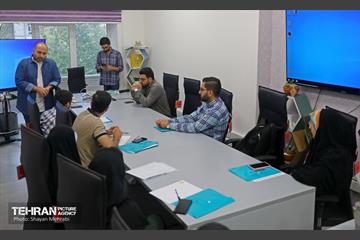 دوره گرافیک تبلیغاتی مدرسه کندو 11