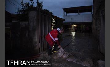 تخلیه آب از منازل مسکونی شهر آق قلا 9