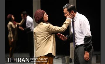 نمایش دشمن مردم‎ 18