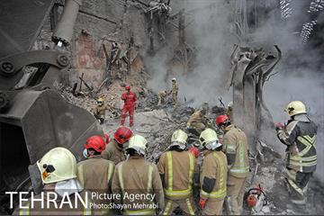 هشتمین روز آواربرداری ساختمان پلاسکو-2 33