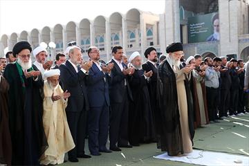 اقامه نماز عید سعید فطر در مصلی تهران 12