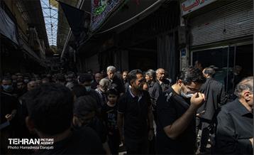 چهارپایه خوانی مطابق با سبک روضه خوانی حضرت زینب(س) در کربلاست