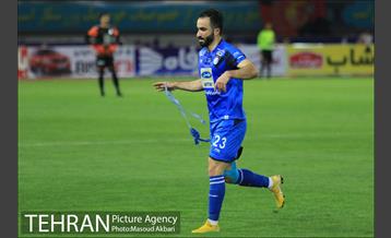 دیدار تیم های پدیده خراسان و استقلال  تهران 9