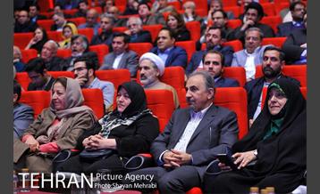 نشست دکتر نجفی شهردار محترم تهران با اهالی فرهنگ، هنر و رسانه