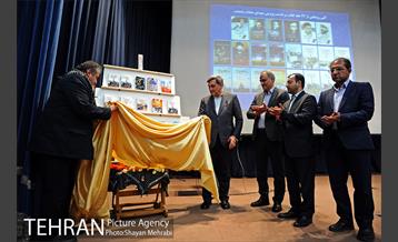 تجلیل از خبرنگاران و عکاسان عرصه دفاع مقدس با حضور شهردار تهران 43