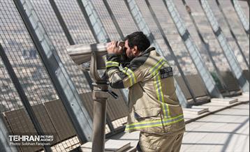 مسابقه پله‌نوردی آتش‌نشانان 9