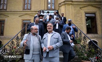 بازدید شهردار تهران از خانه مداحان و نشست با اعضا هیئت رئیسه 14