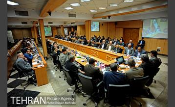 جلسه شورای معاونان و شهرداران با حضور شهردار تهران 12