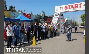 رقـابت یکصد خودرو در رالی تهران  3