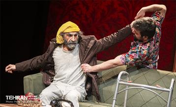 نمایش «بیماری خانواده میم» 14