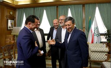 دیدار رئیس بنیاد مستضعفان با شهردار تهران