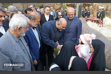 آیین بهره‌برداری از اقیانوس پارک و افتتاح ۸ فروشگاه شهروندمحله 15