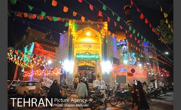 خیابان های تهران در شب میلاد امام زمان (عج) 2