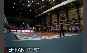 دیدار بانک سرمایه و پیکان در لیگ برتر والیبال 17