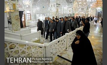 بازدید شهردار تهران از حرم عبدالعظیم حسنی(ع) به مناسبت روز تهران 11