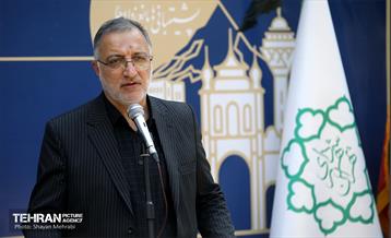 نواخته شدن زنگ دانش آموز شهید در قطعه شهدای گمنام 11