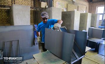 مراحل ساخت المان های نمایشگاه نشان عاشقی