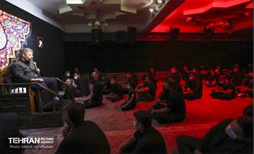 مراسم سوگواری شب دوم آقا اباعبدالله الحسین(ع) در منطقه 8